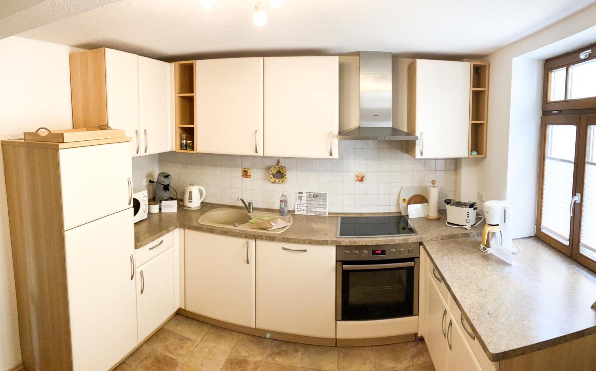 Ferienwohnung Morgensonne Am Kurpark Bad Berka - Parkplatz - Spielplatz - Wlan - 2 Schlafzimmer ภายนอก รูปภาพ